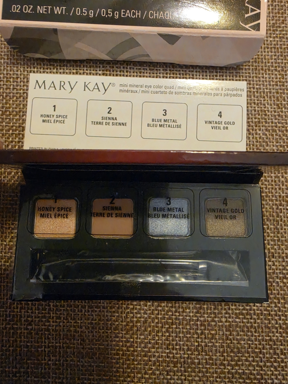 Mary Kay Mini Mineral Eye Color Quad - Blue Metal & Vintage Gold